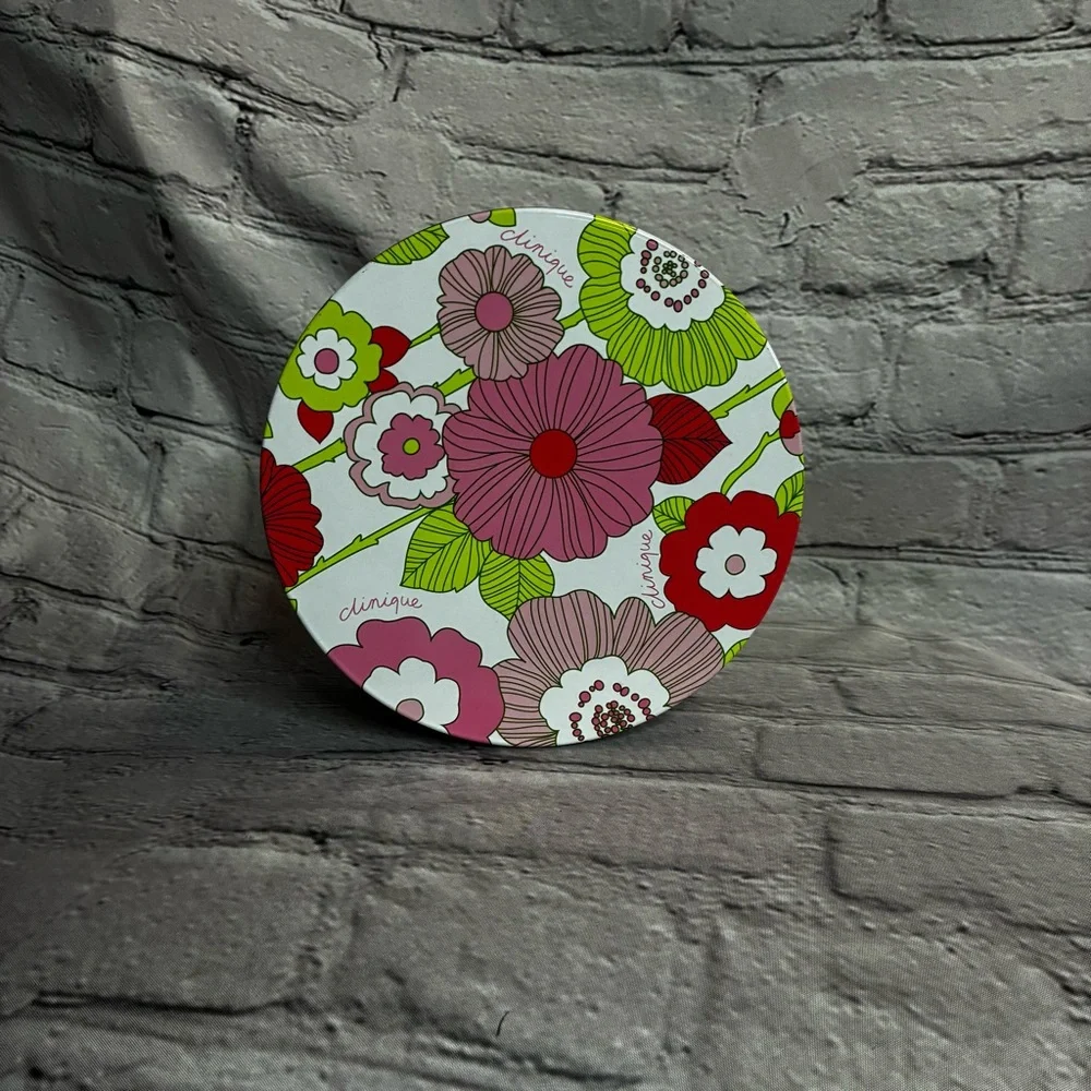 Clinique Mod Flower Power Promotional Tin Cannister Pink Green White 6” Diameter